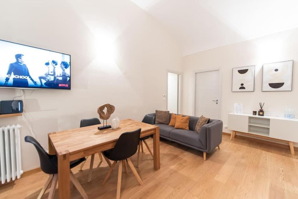 Grand Palace Apartment -Centro Storico ตูริน ภายนอก รูปภาพ